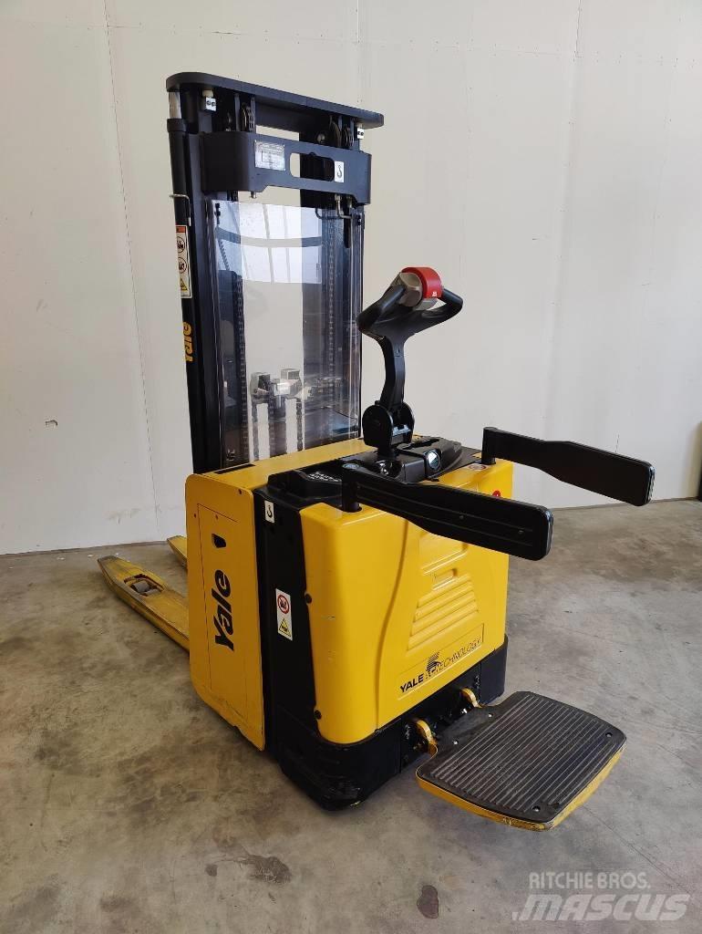Yale MS15X (Vuokralla) Self propelled stackers