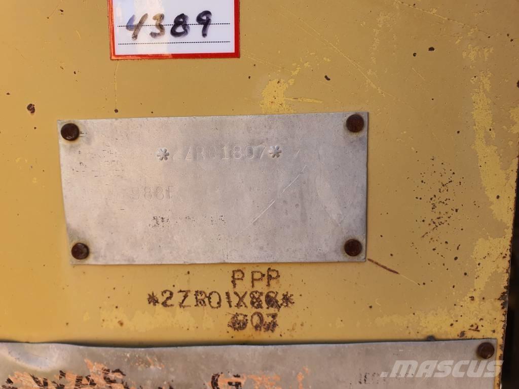 CAT 988 F II Carregadeiras de rodas