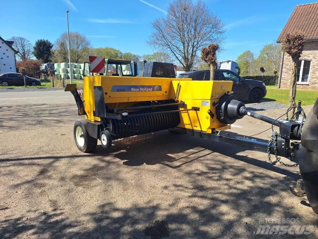 New Holland BC 5060 Enfardadeira de fardos quadrados