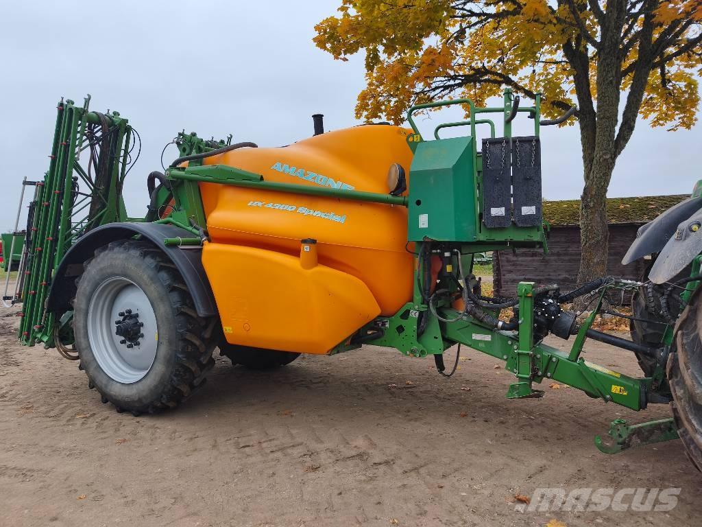 Amazone UX 4200 Pulverizadores rebocados
