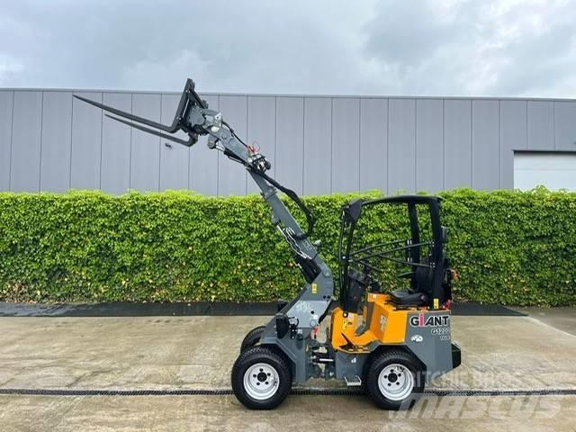GiANT G 1200 TELE Carregadeiras de rodas