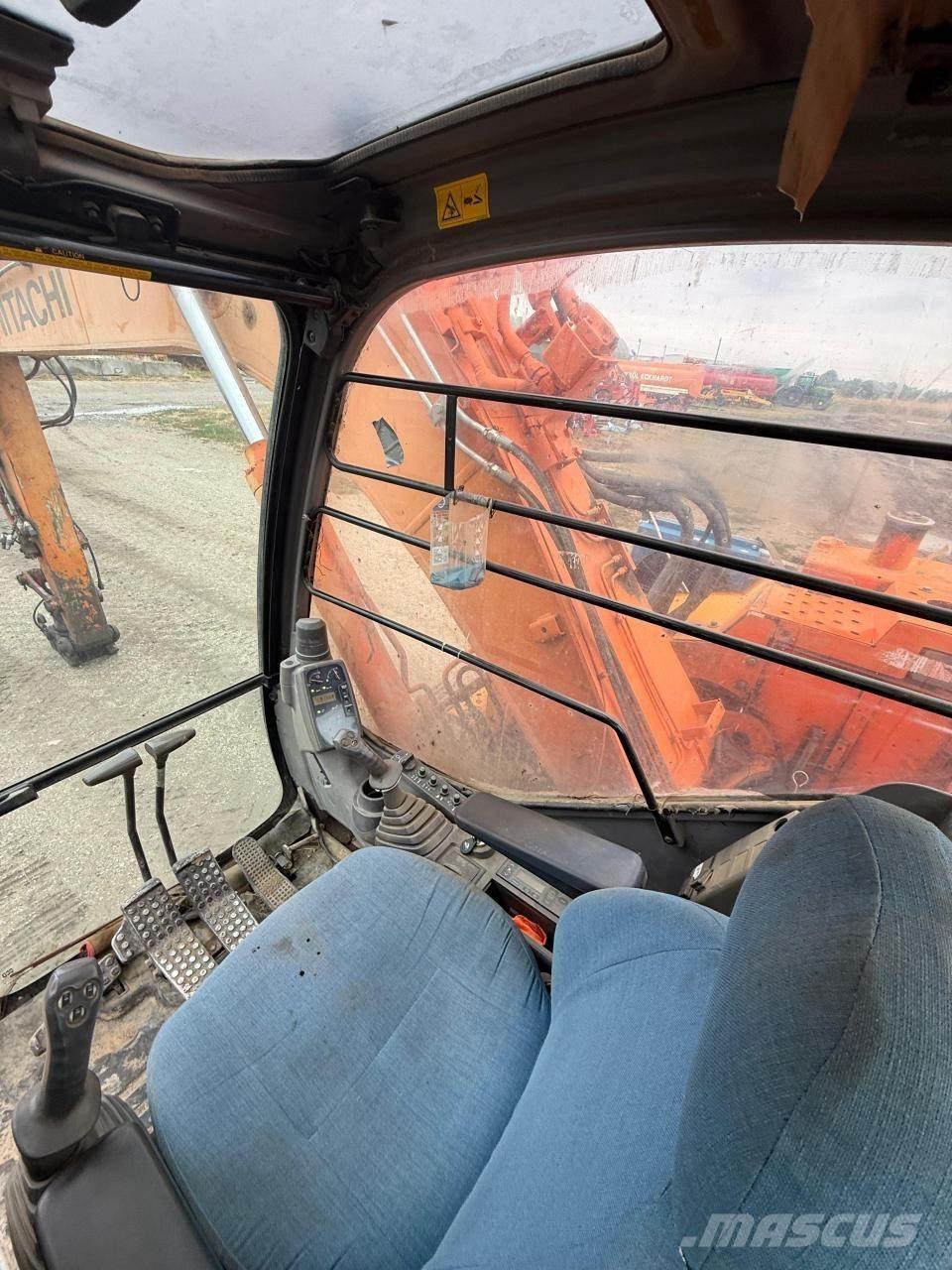 Hitachi ZX135US Escavadeiras de esteiras