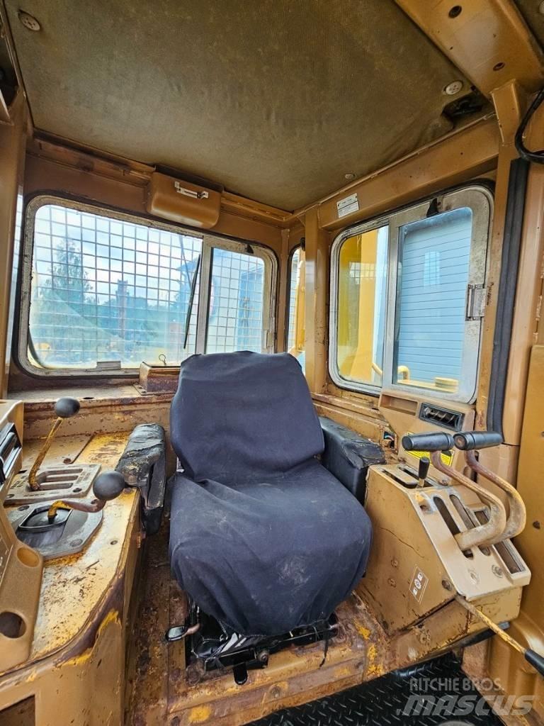 CAT D 8 L Dozers - Tratores rastos