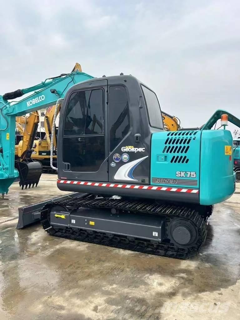 Kobelco SK 75 Escavadeiras de esteiras