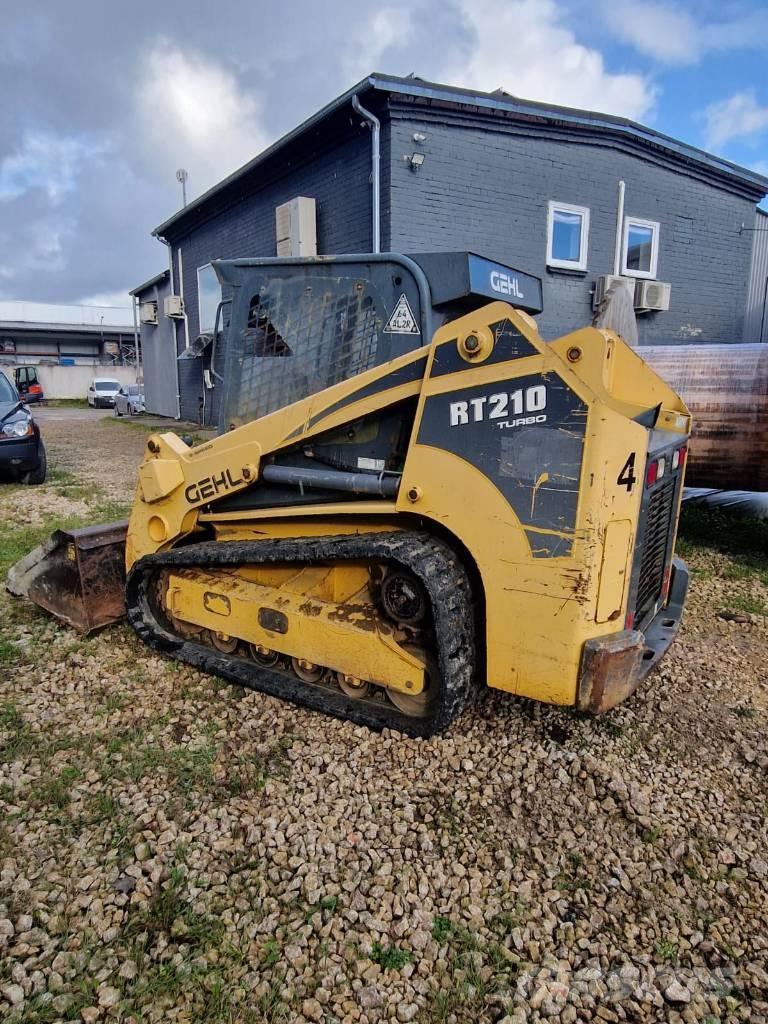 Gehl RT 210 Carregadoras de lagartas