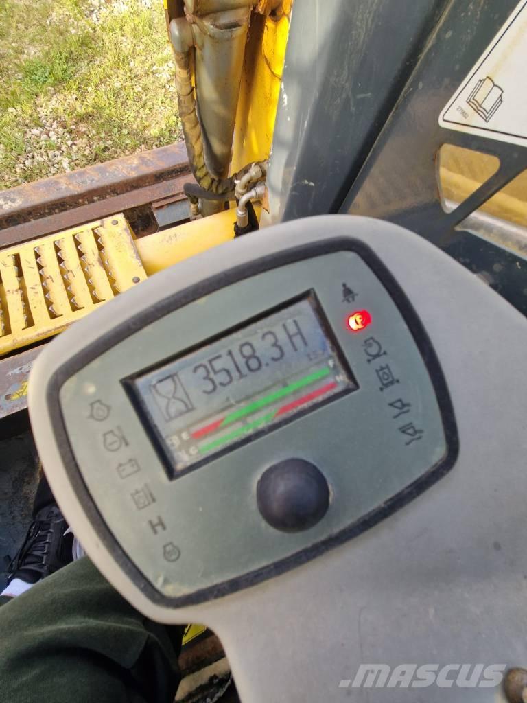 Gehl RT 210 Carregadoras de lagartas