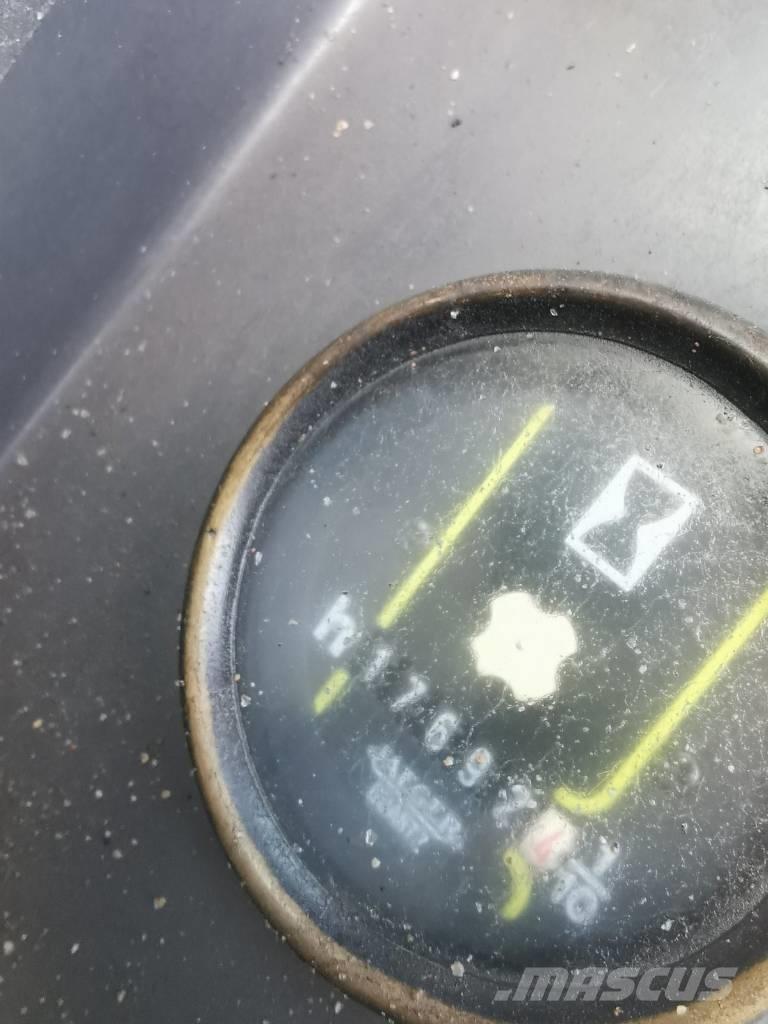 CASE WX 150 Escavadoras de rodas