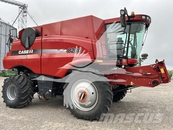 Case IH 8230 Ceifeiras debulhadoras