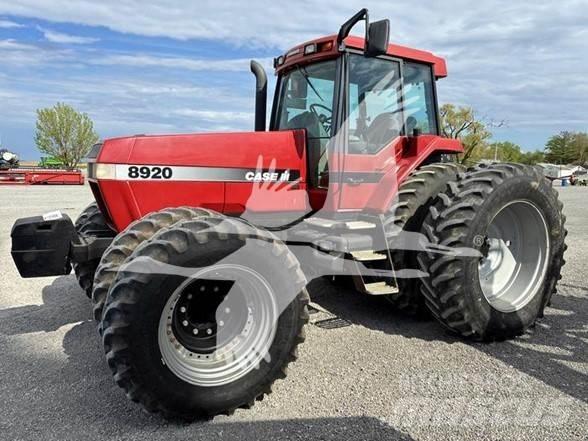 Case IH 8920 Tratores Agrícolas usados