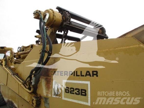 CAT 623B Raspadores