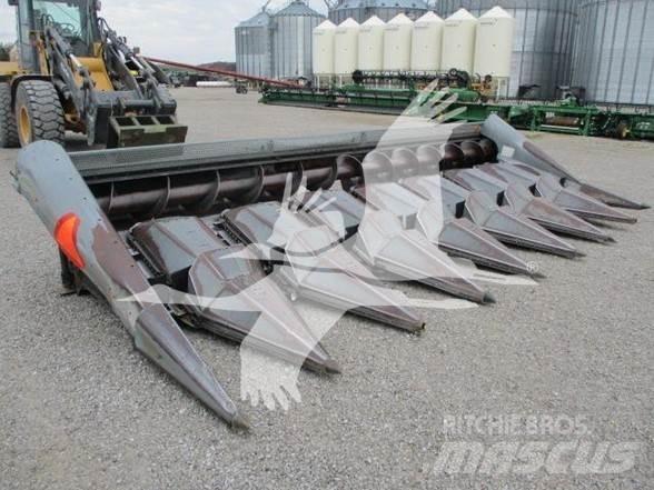 Gleaner 830 Ceifeiras debulhadoras compactas