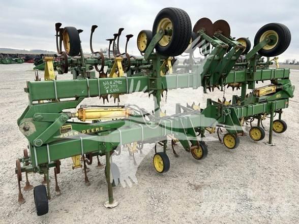 John Deere 85 Cultivadores de cultura em linha