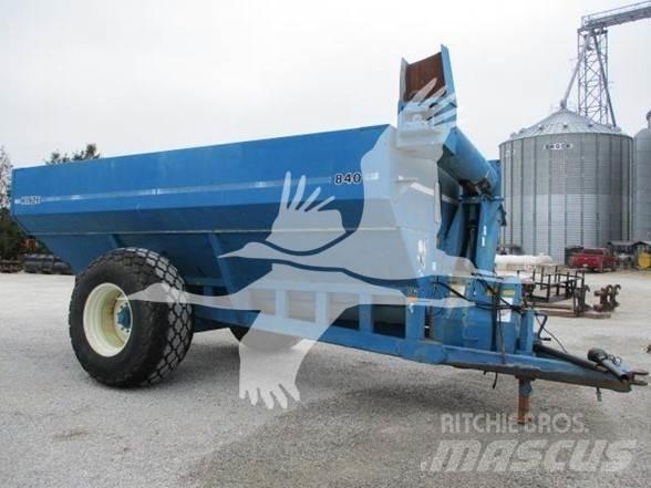 Kinze 840 Carrinhos de grão