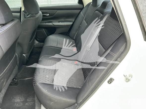 Nissan ALTIMA Automóvel
