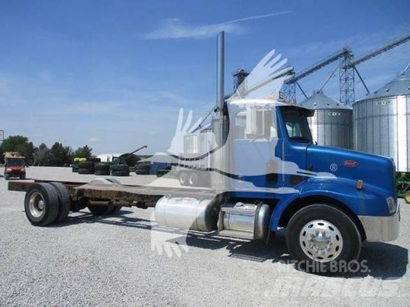 Peterbilt 330 Camiões de chassis e cabine