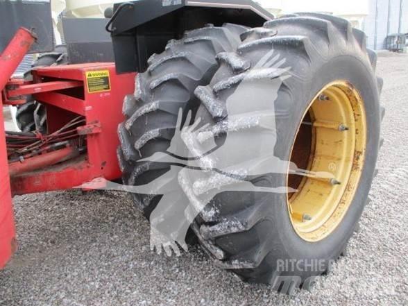 Versatile 876 Tratores Agrícolas usados