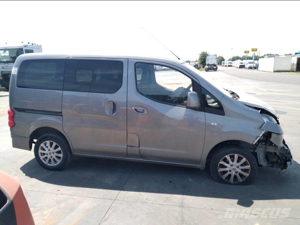 Nissan NV 200 Carrinhas de caixa fechada
