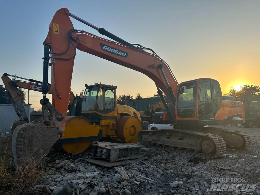 Doosan DX220LC-9 Escavadeiras de esteiras