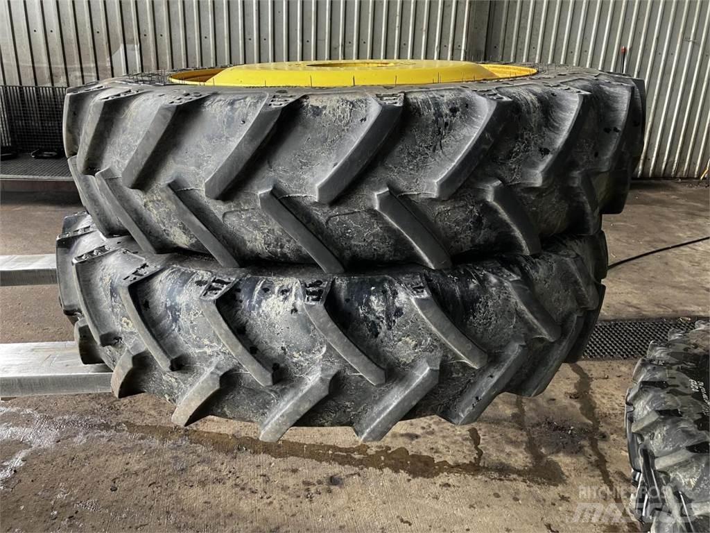 BKT 270/95R32 Pneus Agrícolas