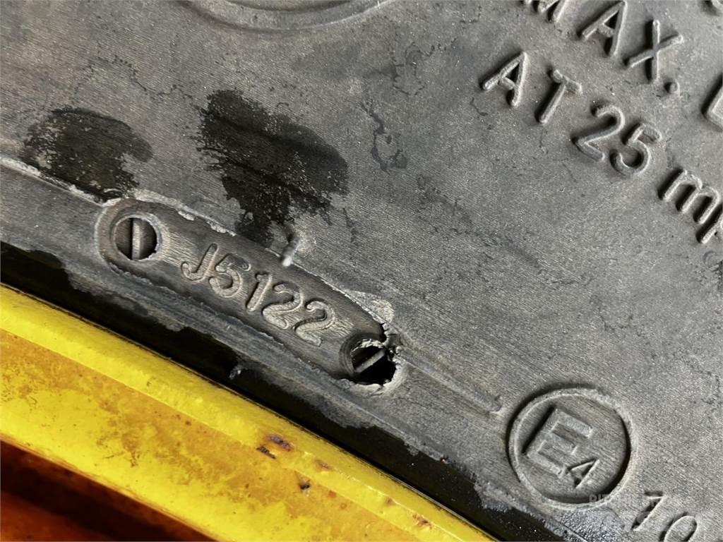 BKT 270/95R32 Pneus Agrícolas