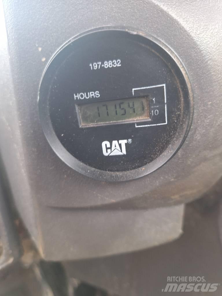 CAT IT 14 G Carregadeiras de rodas