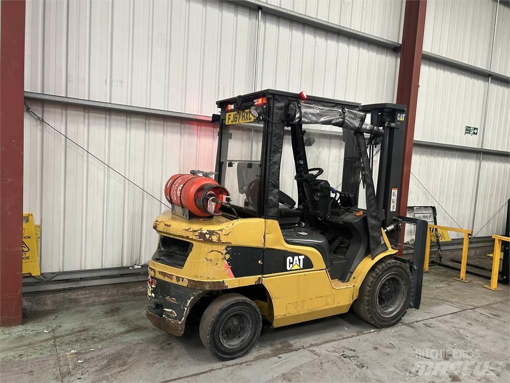 CAT GP35NT Empilhadores a gás