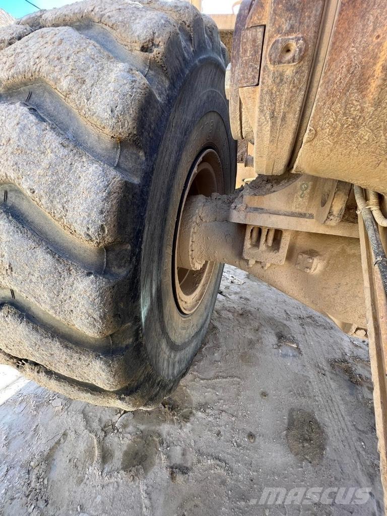 CAT 988 G Carregadeiras de rodas