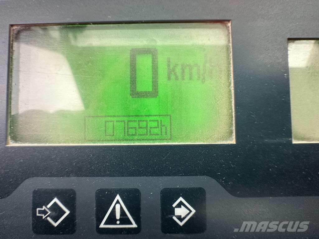 Komatsu WA 100 M-7 Carregadeiras de rodas