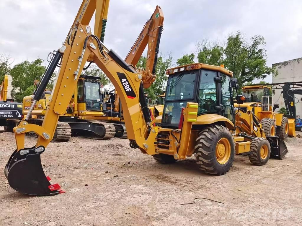 CAT 420 F Retroescavadeiras