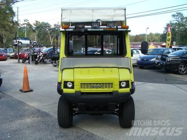 Kawasaki MULE 6X4 Máquinas utilitárias