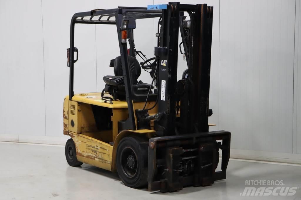 CAT EP35KPAC Empilhadores eléctricos