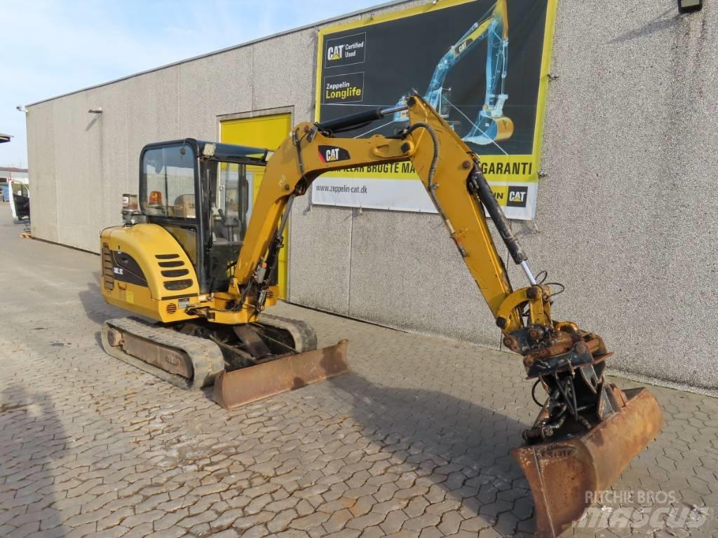 CAT 302.5 C Miniescavadeiras