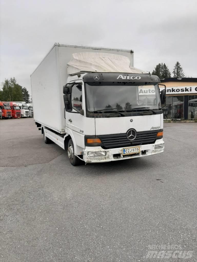 Mercedes-Benz 815 Caminhões de caixa fechada