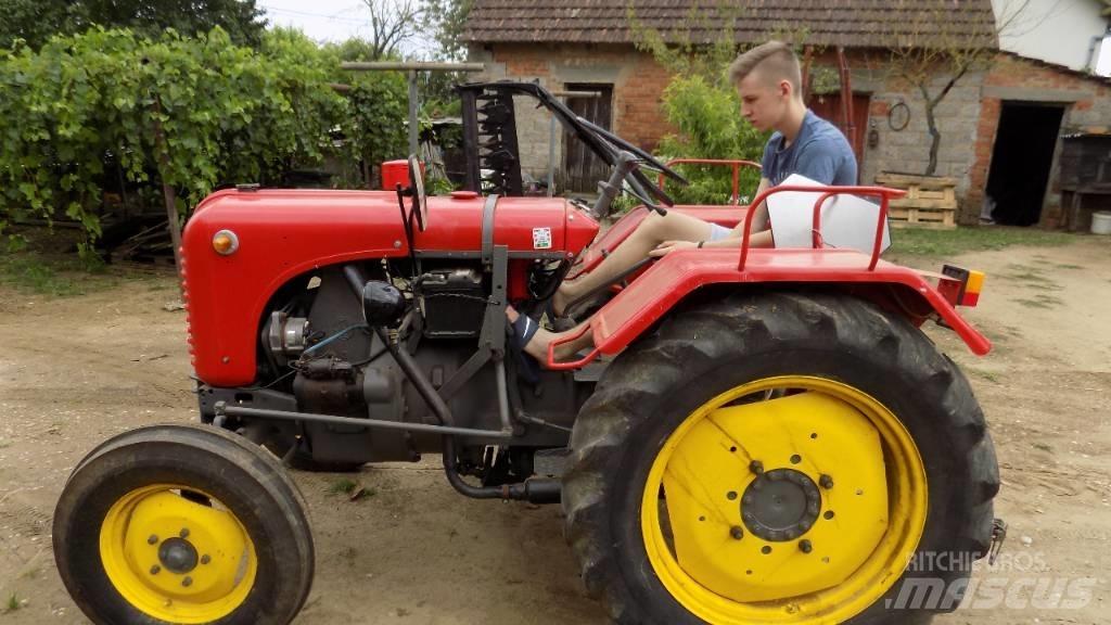 Steyr T 84 Tratores Agrícolas usados