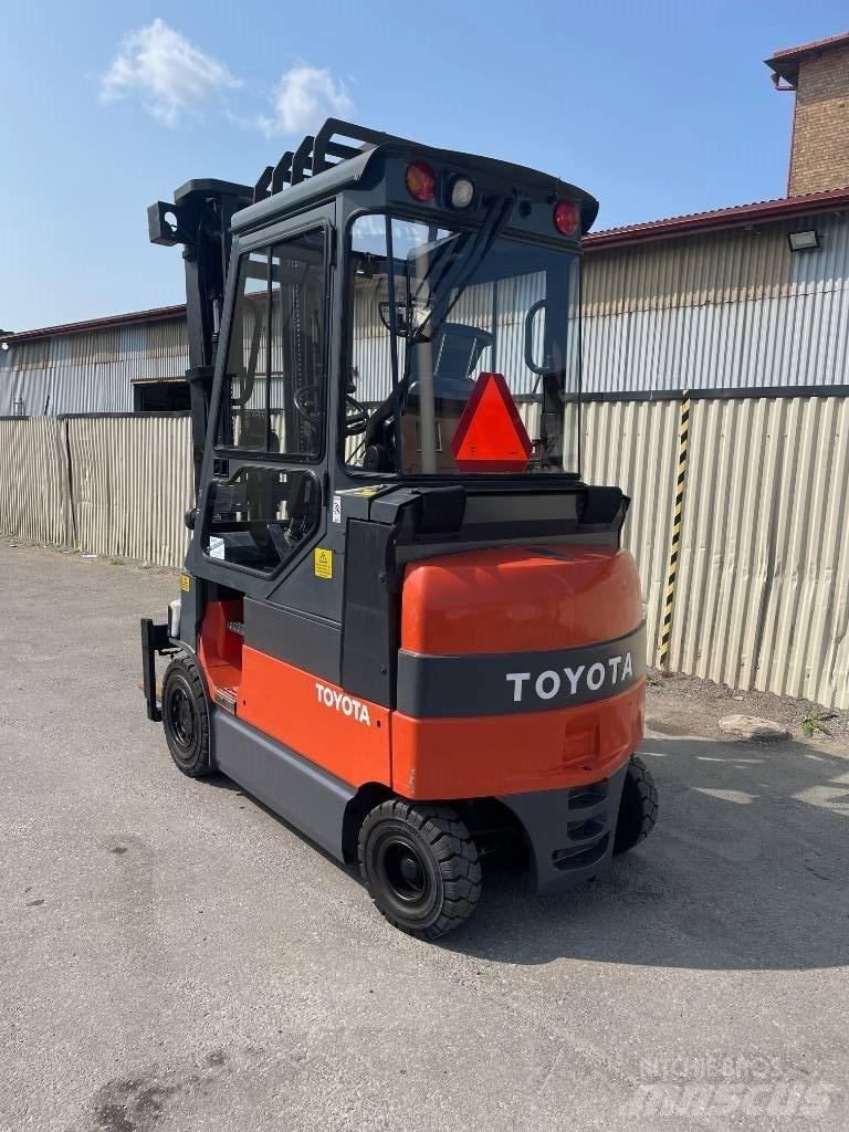 Toyota 7FBMF30 Empilhadores eléctricos
