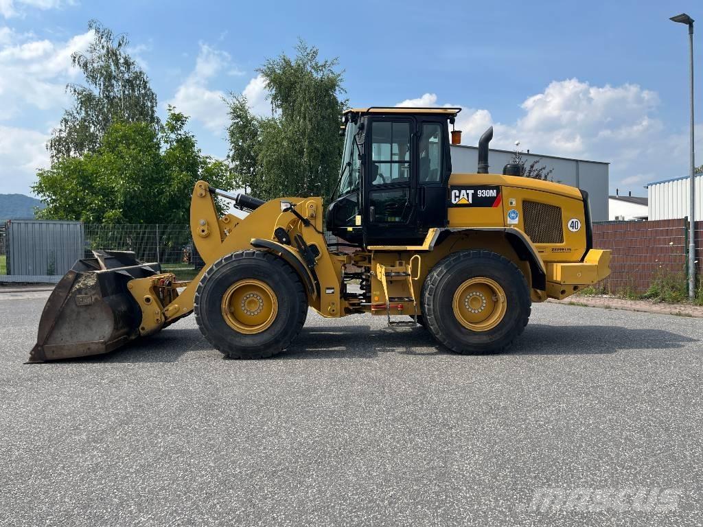 CAT 930M Carregadeiras de rodas