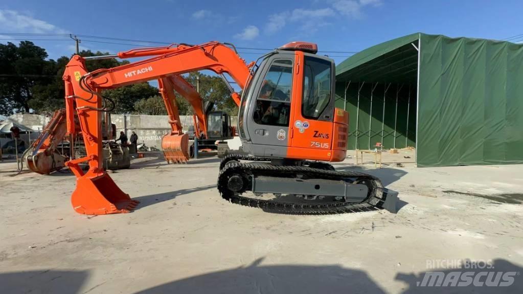 Hitachi ZX75US Miniescavadeiras