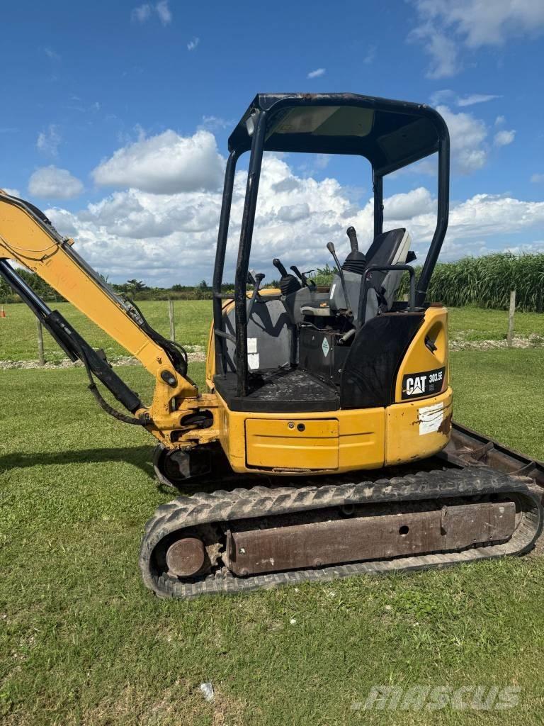 CAT 303.5 E CR Miniescavadeiras