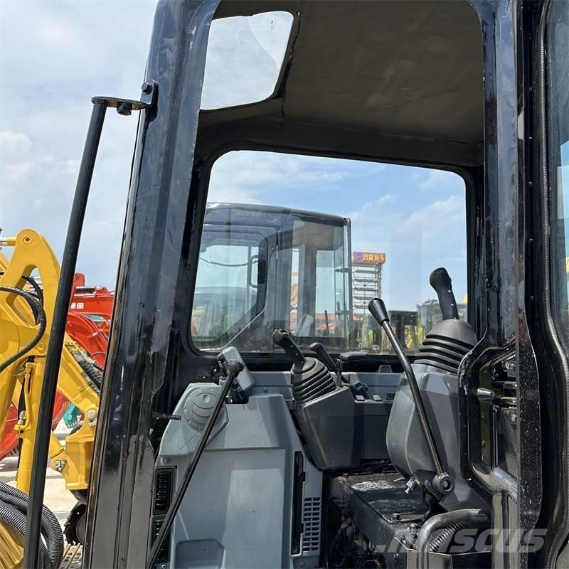 CAT 303.5 E Miniescavadeiras