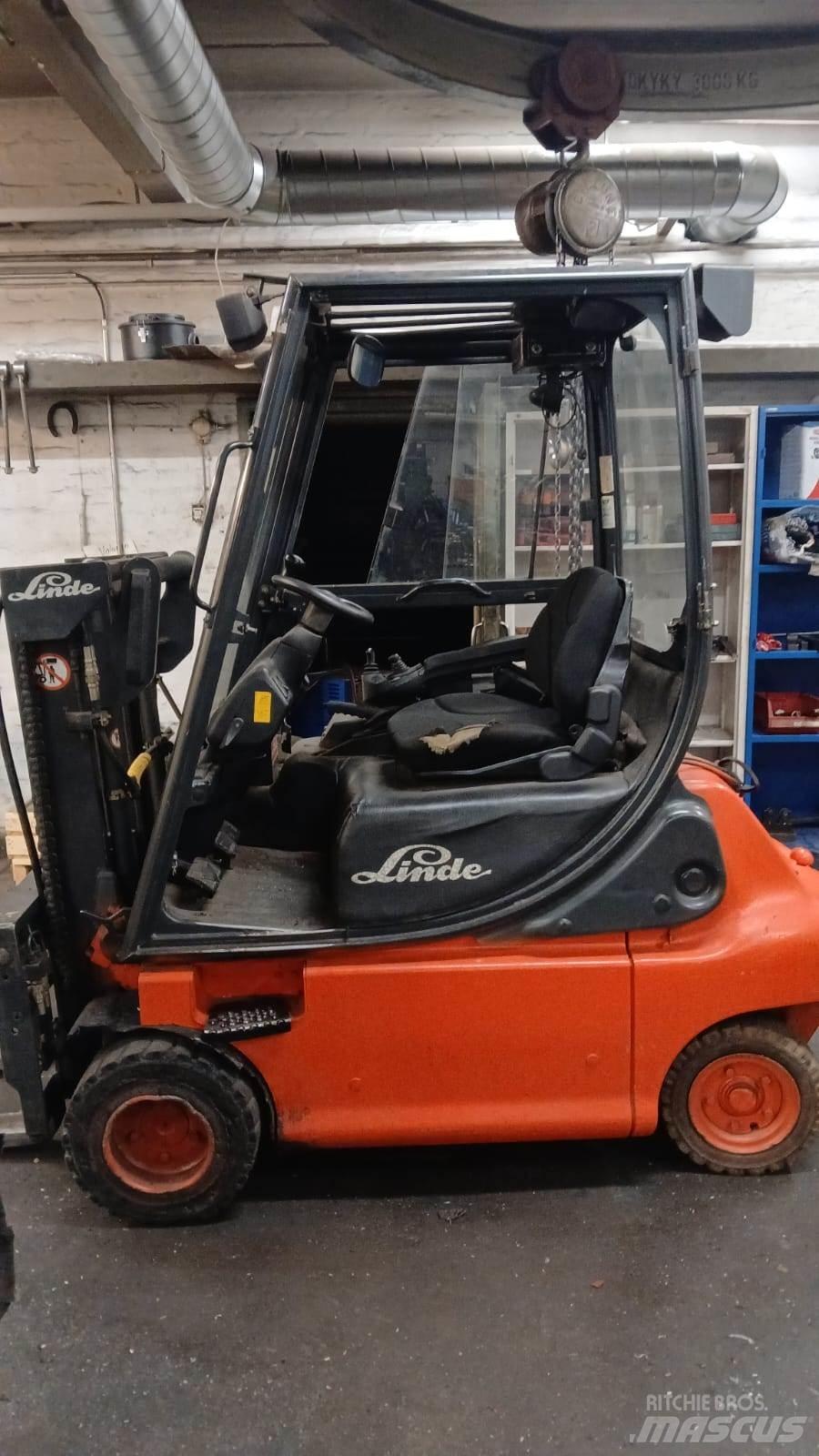 Linde E20P-02 Empilhadores eléctricos