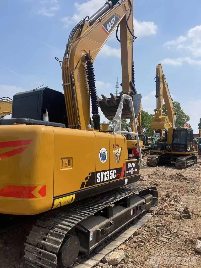 Sany SY 135 Escavadoras Midi 7t - 12t
