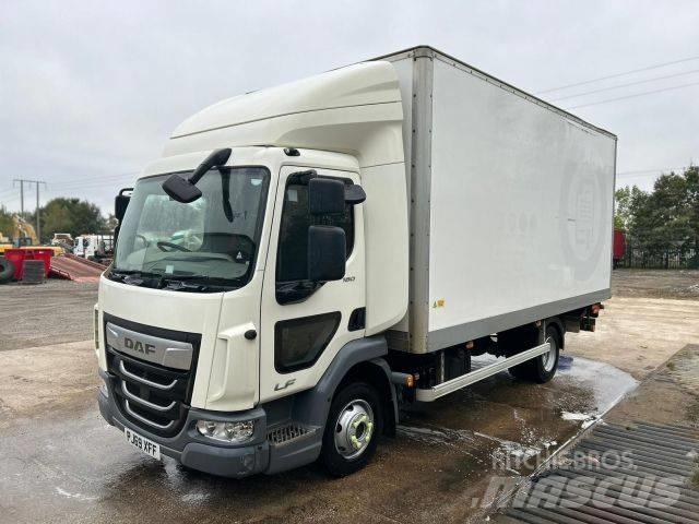 DAF LF180 Caminhões de caixa fechada