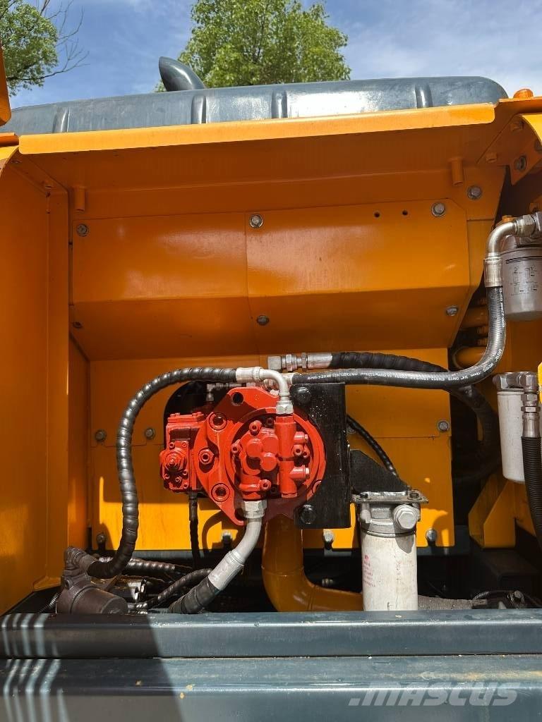 Hyundai HX220HD Escavadoras Midi 7t - 12t