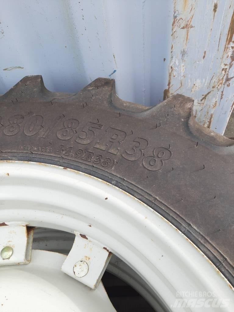 BKT 380/85R34 Outros acessórios de tractores