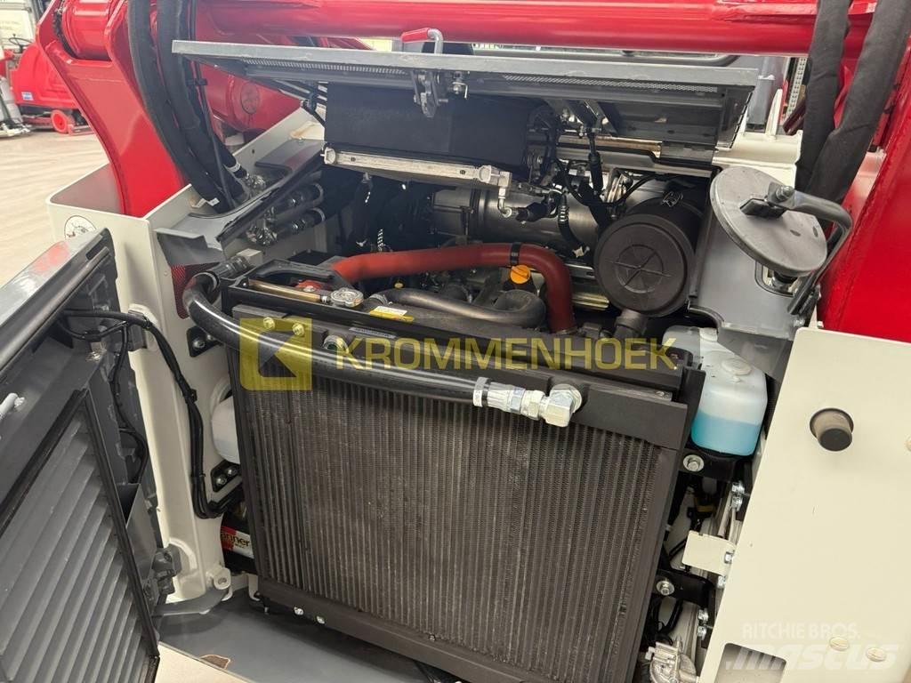Takeuchi TL 12V-2 Minicarregadeiras
