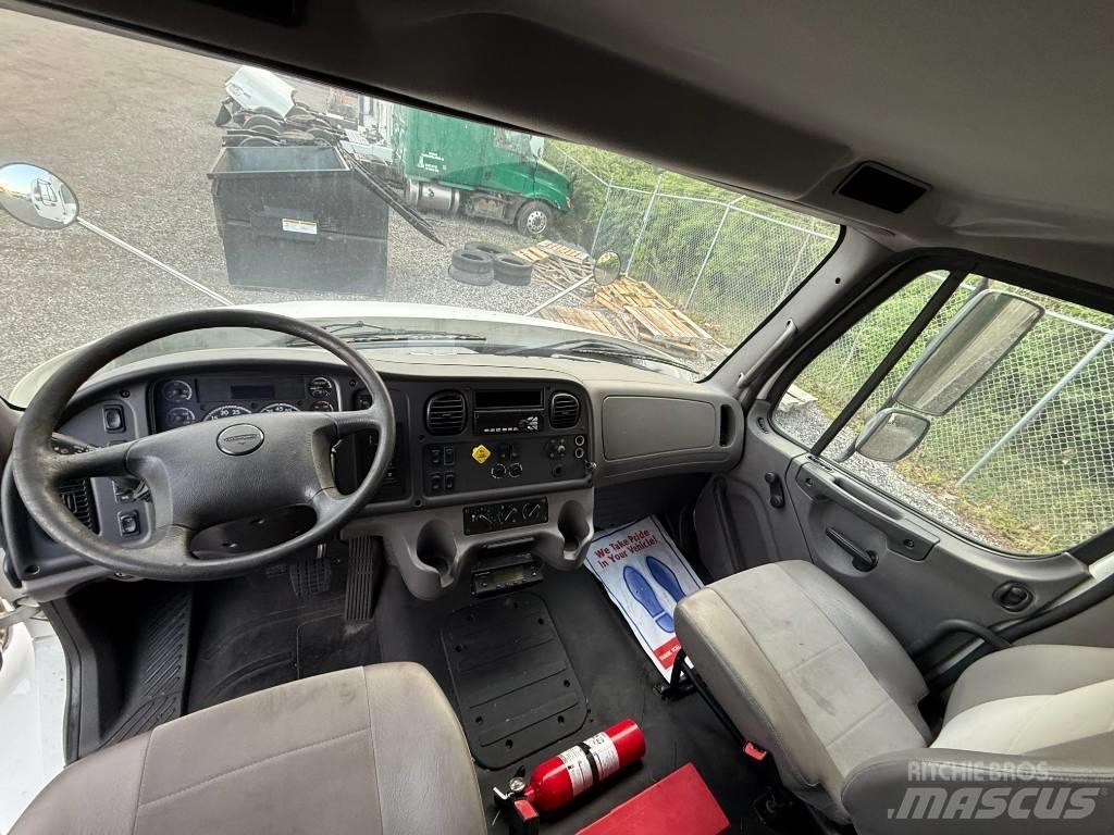 Freightliner M 106 Caminhões caixa temperatura controlada