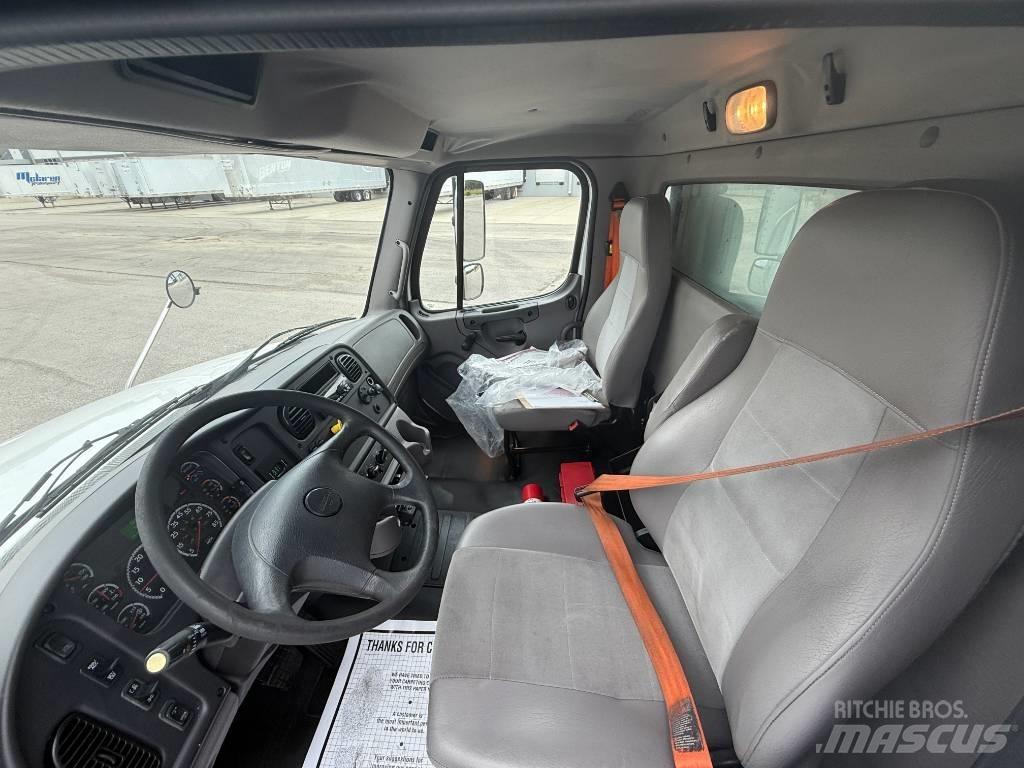 Freightliner M 106 Caminhões caixa temperatura controlada