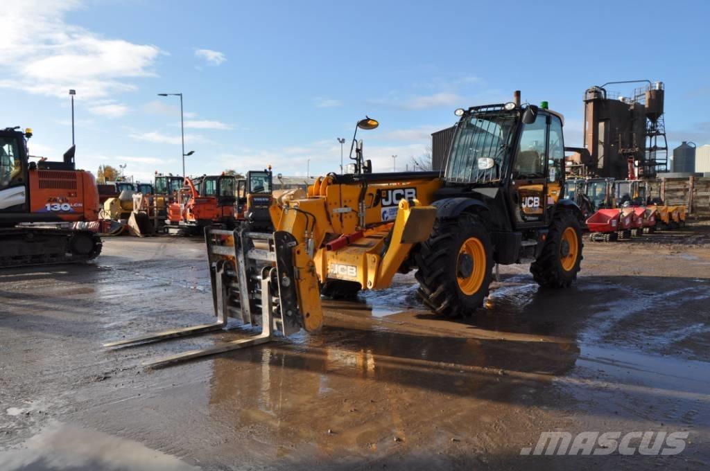 JCB 540-140 Manipulador telescópico