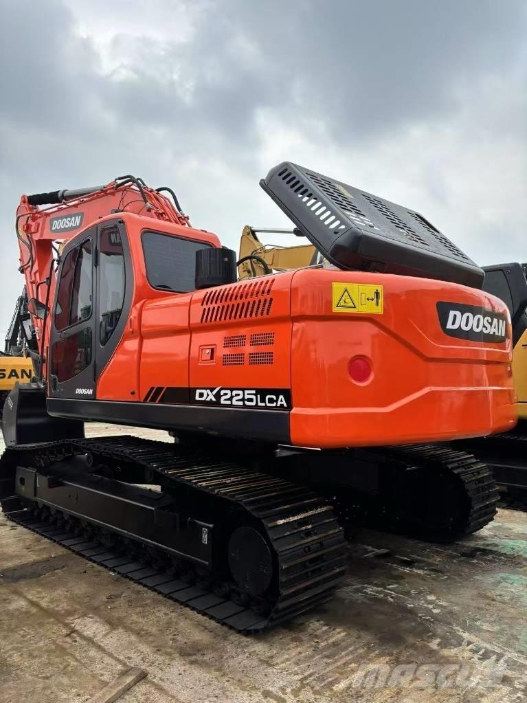 Doosan 225 LCA Escavadeiras de esteiras