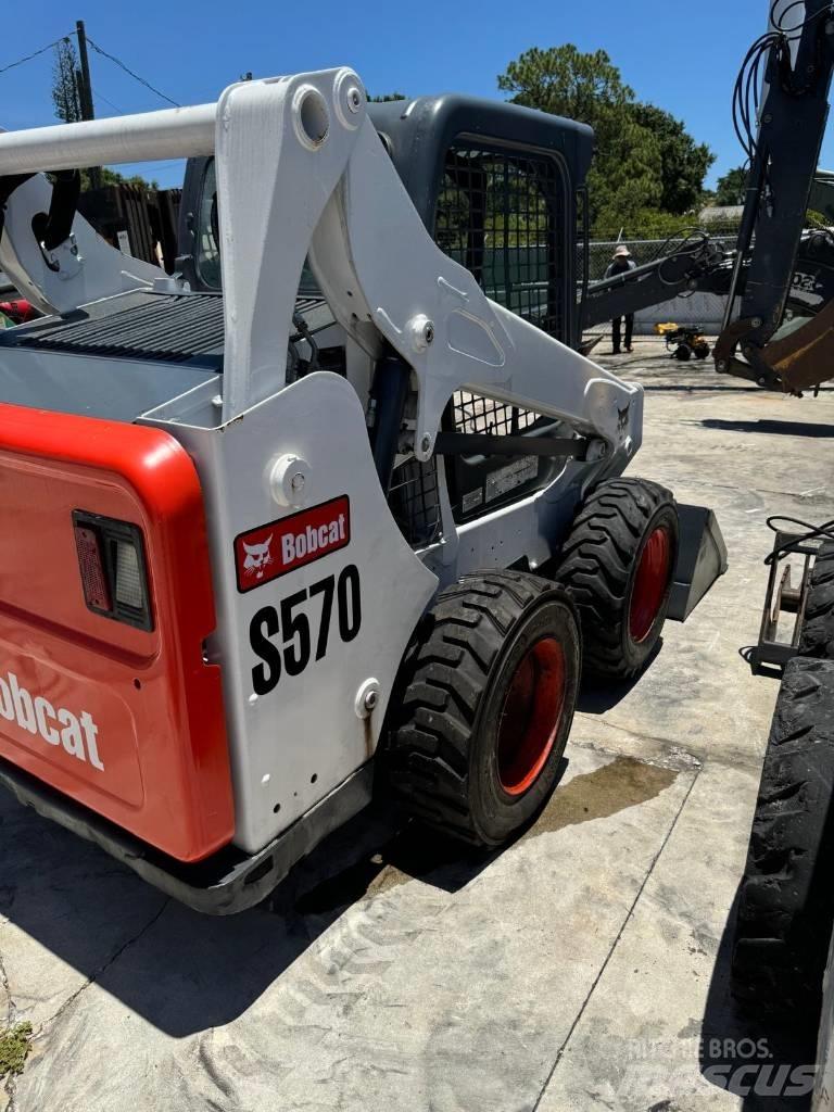 Bobcat S570 Minicarregadeiras